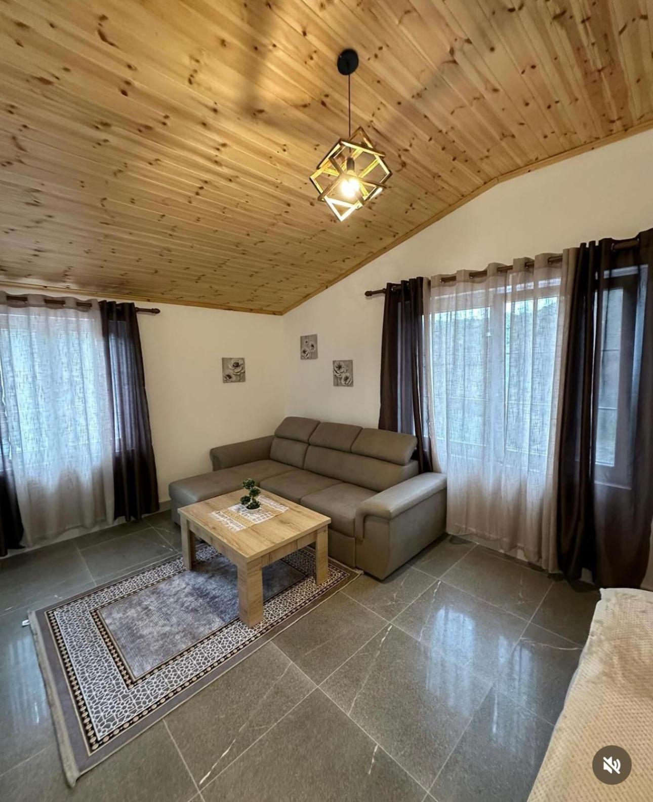 Qyteza Guest House & Camping Shkodra Exterior foto